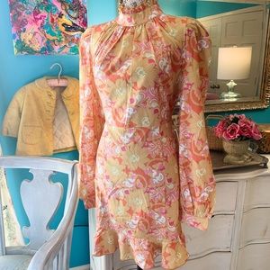 SPRING!!!! NWT Cider 60’s mod Pattern Dress With the most beautiful Neckline